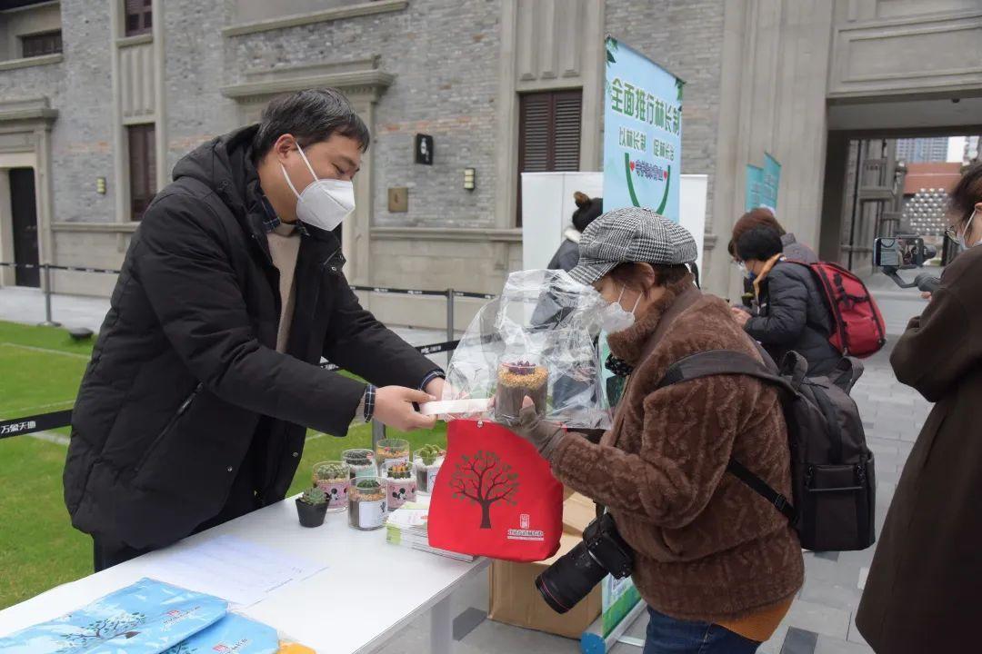 城市绿地建设助力低碳生活提速