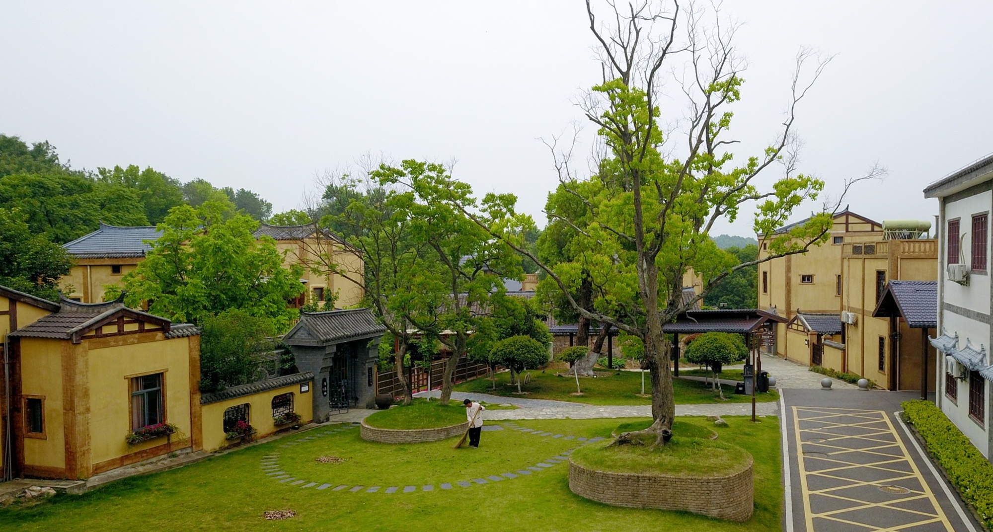 乡村景观美学价值与现代城市绿化对比研究分析