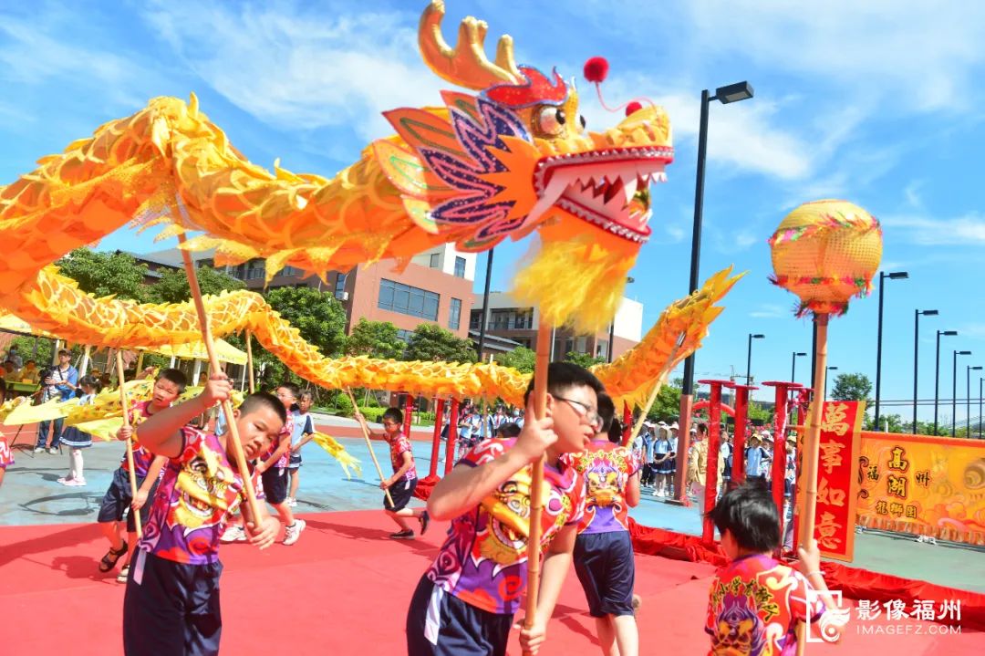 幼儿园舞龙活动，民间文化的璀璨亮点